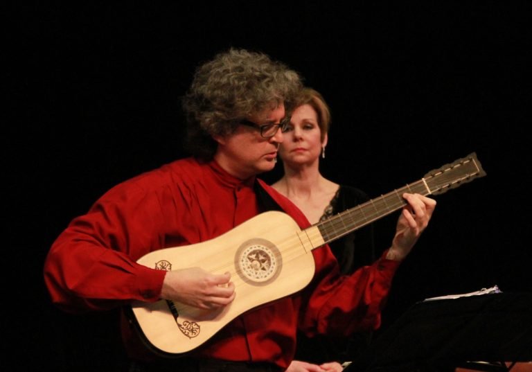 baroque guitar vs classical guitar