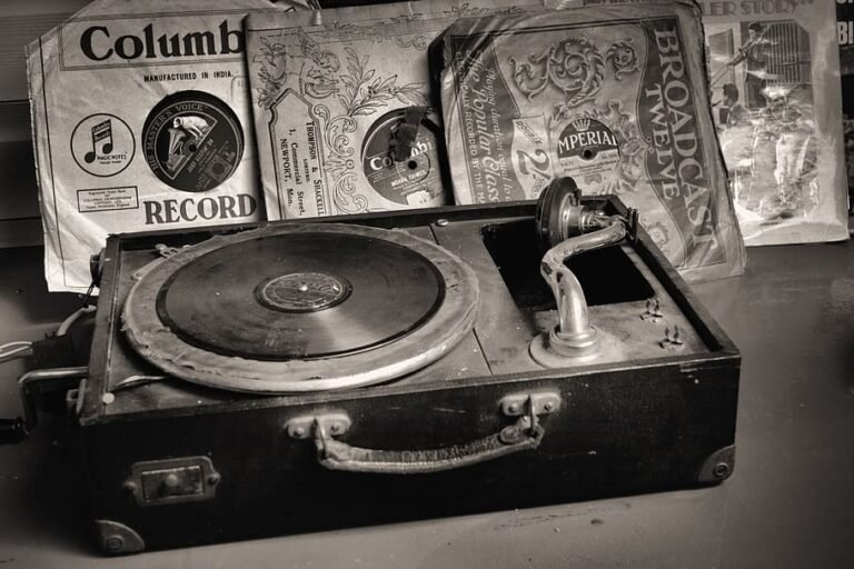 History Of Old Vinyl Records