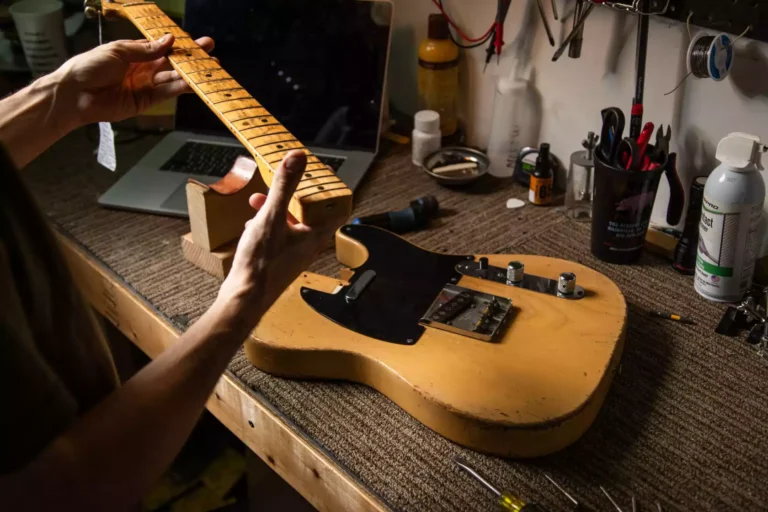 How to appraise vintage guitars